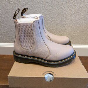 Brand New Beige Doc Martens Chelsea Boots Size 6